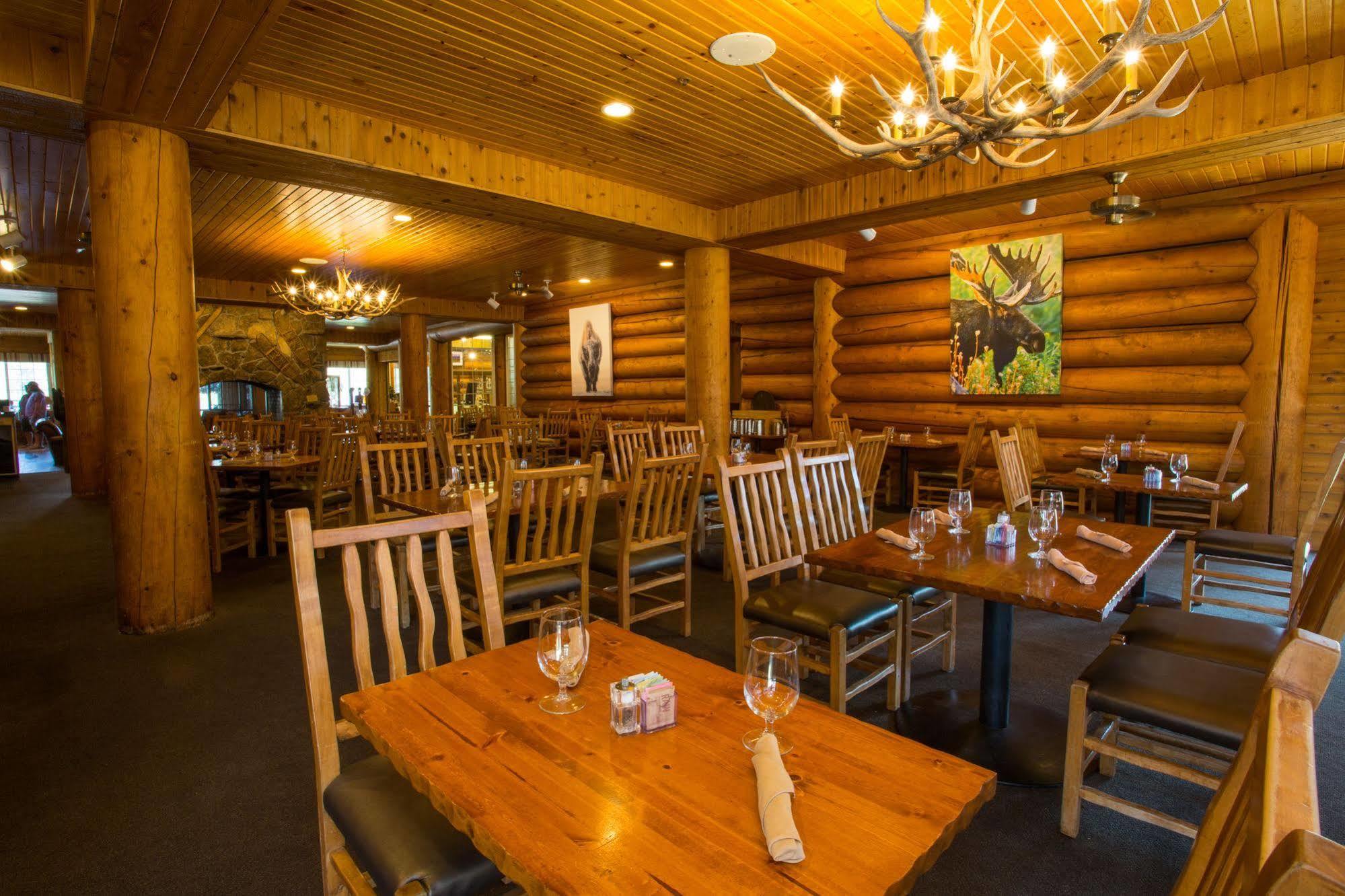 Headwaters Lodge & Cabins At Flagg Ranch Моран Екстер'єр фото